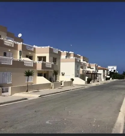 Our Paradise Bed & Breakfast Paralimni
